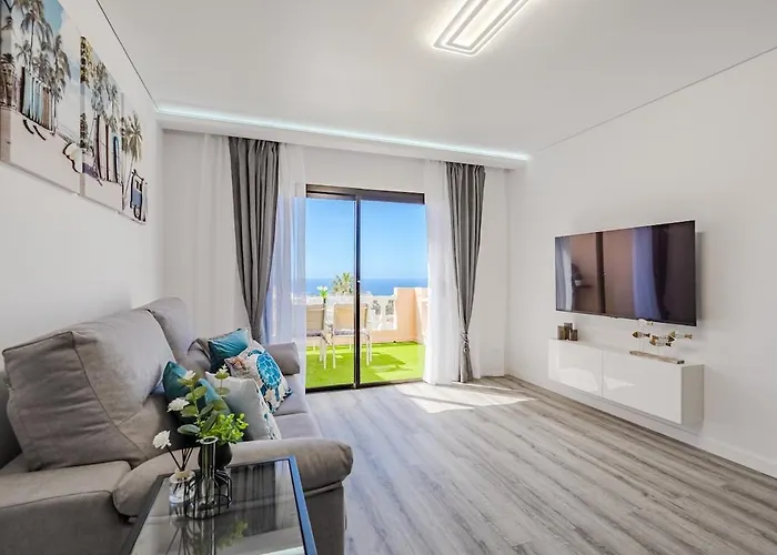 Апартаменти Luxury In Paradise Cort